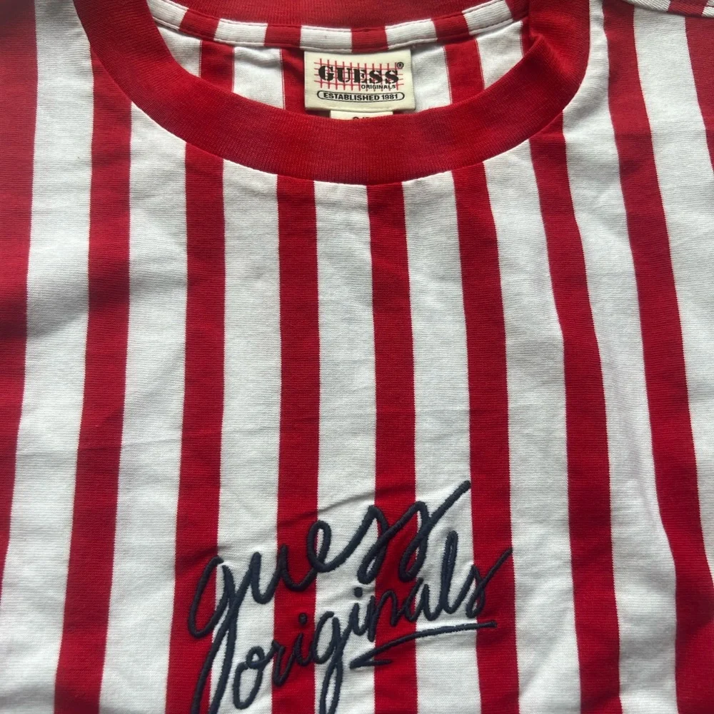 New Size S&M GUESS Originals Aven Stripe Tee Red Cream Navy ASAP Relaxed Fit T - Picture 3 of 11